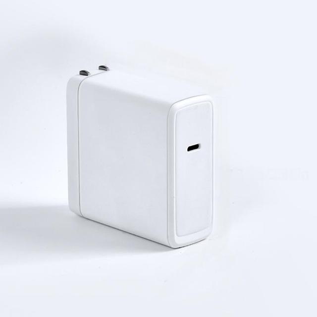 Hot Sales 65W USB C PD Charger Quick Fast 100W Charge Qc3.0 Gan Charger EU UK US Adapter Fireproof OTP Protections for Laptop