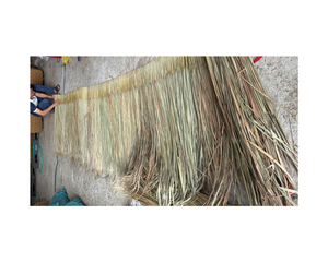 Panneaux de toiture en feuilles de palmier durables du Vietnam pour la décoration de villas et de complexes hôteliers, panneaux en jonc de mer - Product Image 1