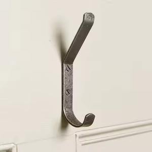 Elegantes Ganchos de Pared de Metal y Hierro para Interiores, Resistentes, para Colgar Abrigos, Sombreros y Bolsos en la Entrada - Product Image 3