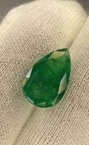 Esmeralda natural hermosa de corte pera de 16x10 mm. Esmeralda en forma de pera para uso en joyería. Esmeralda extraída de la tierra. - Product Image 5