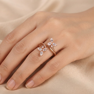 Bague papillon en or 10 carats avec diamant de laboratoire en forme de poire |   Bijou de luxe inspiré de la nature, clarté VVS-VS, bague ouverte, bijou raffiné, cadeau - Product Image 2