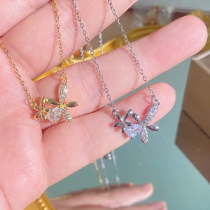 Collier de fleurs pour femmes en acier inoxydable 304 plaqué or d'une épaisseur de 0,03 µm avec incrustation de zircon sur chaîne en câble - Product Image 2