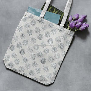 Bolsa de Mano con Estampado Floral Clásico de Jaipur, Diseño Artesanal, para Mujer, Colección de Bolsas con Estampado Informal - Product Image 5