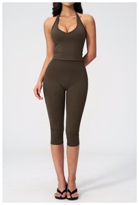 Seamless yoga wear set Breathable <b>crop</b> <b>top</b> shorts High waist yoga shorts Scoop neck racerback <b>top</b> - Product Image 4