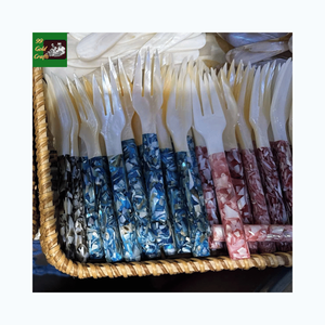 Cuillère à caviar en nacre naturelle - Vaisselle de luxe, fabriquée à la main au Vietnam, cuillère de service décorative, cuillère artisanale haut de gamme - Product Image 1