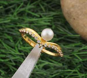 Anillo de Plata de Ley con Bisel Chapado en Oro de Lujo, Anillo Redondo con Perla y Piedras Preciosas para Mujer, Joyería Elegante para Regalo de Fiesta - Product Image 1