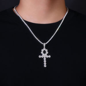 Colgante Solitario Clásico con Diamantes Redondos de Corte Brillante Engastados en Acero Inoxidable Chapado en Rodio, Joyería de Moda Unisex - Product Image 1