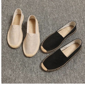 Espadrilles et Mules Décontractées Mixtes Homme Femme Couleurs Assorties Respirantes Sandales Plates Baskets d'Automne et d'Été en Chanvre Fermées - Emballées - Product Image 1