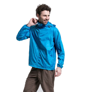Traje Impermeable de Poliéster Ligero de Alta Calidad, Chaqueta Impermeable y Cortavientos de 10000 mm, Ligera - Product Image 1