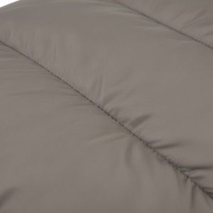 Blouson matelassé à capuche personnalisé avec isolation synthétique pour les collections de streetwear d'hiver - Product Image 3