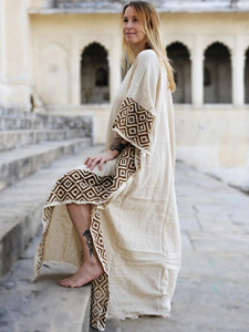 Robe Kaftan en Coton Imprimée à la Main, Longue Maxi Bohème, Tenue de Plage Estivale, Vêtement de Détente, Robe de Vacances Ethnique à Col en V et Coupe Ample - Product Image 4