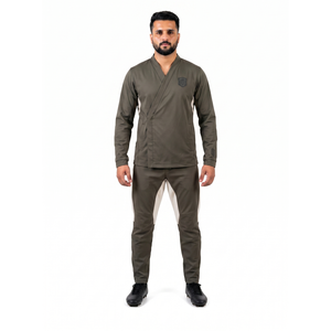 Chaqueta de Caza Estilo Urbano, Asimétrica, de Micro-Tela 100% Algodón, 350GSM, Secado Rápido, Diseño Vanguardista y Discreto - Product Image 1