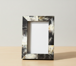 CRAFTS HUB กรอบรูปเรซิ่นฝังลายทำมือขัดเงา-แบบตั้งโต๊ะ - Product Image 2