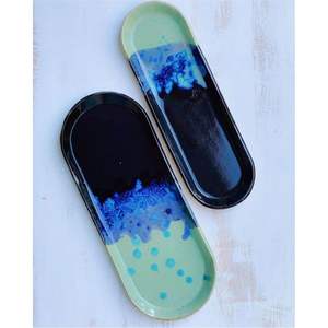 Juego de bandejas de servir de metal hechas a mano |   Platos Decorativos Redondos de Lujo con Acabado Galaxia |   Bandeja de Mármol Nórdico para Hogar y Hotel - Product Image 6