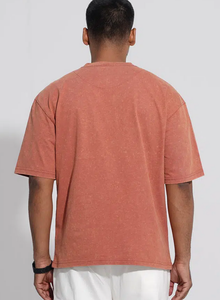 T-shirt tricoté pour homme, coupe oversize à épaules tombantes, 100% coton épais 240 GSM, délavé à l'acide, avec poche, logo personnalisé, marque, best-seller - Product Image 3