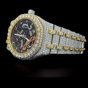 Reloj de acero inoxidable con esfera bicolor en oro y negro, diamante moissanita VVS 1, completamente cubierto de moissanita, movimiento de cuarzo. - Product Image 5