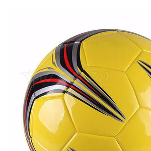 Ballon de football personnalisé avec votre propre design, en cuir classique, vessie en caoutchouc durable, coutures robustes, haute qualité pour l'entraînement - Product Image 5