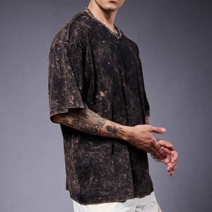 Camiseta de Manga Larga Desestructurada Personalizada para Hombre, Estilo Punk, con Gráficos Desgastados y Ganchos Metálicos - Product Image 3