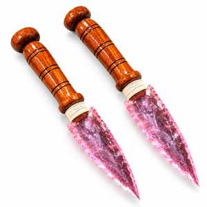 Couteau décoratif artisanal en cristal de kunzite rose en forme de pointe de flèche avec manche en bois, pour altière mystique et décoration bohème - Product Image 1