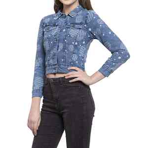 Una combinación de estilo clásico vintage y moda urbana contemporánea hace que estos sean los artículos de tops de mezclilla para mujer más vendidos. - Product Image 1