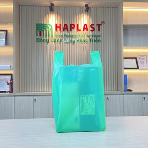 Offre Spéciale gilet transporteur T-shirt sac sur lâche conception personnalisée HDPE LDPE sac à provisions en plastique recyclé écologique prix d'usine - Product Image 6