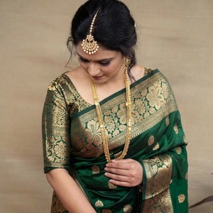 Green Silk <b>Saree</b> With Gold Zari Work Traditional Indian Wedding Wear <b>For</b> <b>Women</b> Floor Length Regular Fit - Product Image 2