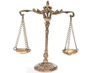 Balance artisanale en laiton pour projets scientifiques éducatifs, enseignement en classe et exposition en musée - Product Image 1