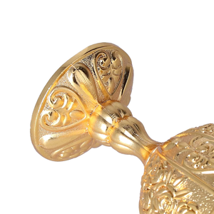 Calice in Ottone Stile Vintage Dorato, Bicchiere Decorativo in Metallo, Design Antico Medievale per Arredamento Casa, Bar, Tavola e Feste - Product Image 2