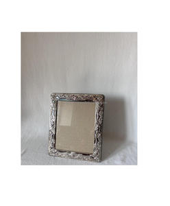 Cadre photo en métal élégant pour un décor minimaliste mettant en valeur des lignes nettes, une durabilité et une finition sophistiquée pour les maisons - Product Image 5