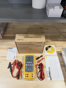 NUEVO CALIBRADOR DE TEMPERATURA FLUKES 724 SELLADO, MEDIDOR DE TEMPERATURA AC 220V 50Hz - Product Image 2