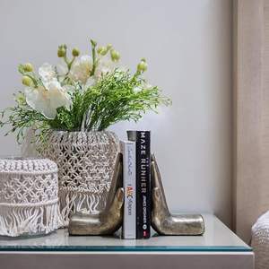 Porte-livres en aluminium plaqué or de grande qualité à prix raisonnable, conçus pour un support élégant des livres et une décoration d'étagère. - Product Image 2