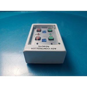 Pressostat MKS 51B Baratron 51B13TCA2BA700, manomètre capacitif chauffé, utilisé comme pièce détachée d'équipement semi-conducteur d'époque - Product Image 2