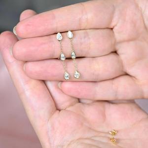 Pendientes Colgantes Minimalistas con Diamante Cultivado en Laboratorio en Forma de Pera Clásica, Engaste en Bisel de Oro de 14K, 30mm, Regalo de Cumpleaños o Aniversario - Product Image 5