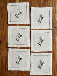 Servilletas de cóctel al por mayor con bordado de lirio del valle, posavasos de algodón y lino con dobladillo, decoración de mesa para el hogar, bodas, bares y eventos. - Product Image 5