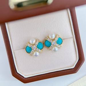 Pendientes de Perlas de Agua Dulce Naturales de Zhuji, Estilo Retro Francés, Europeo y Americano para Mujer - Product Image 2