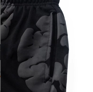 Shorts de sport décontractés pour hommes, gris foncé, avec logo frontal, séchage rapide, anti-UV, respirants, 100% coton pur, personnalisables et de haute qualité - Product Image 4