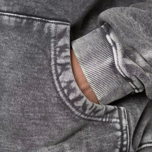 Sudadera con capucha de algodón lavado al ácido, estilo vintage, personalizada para branding. - Product Image 5