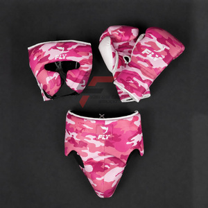 Ensemble de boxe en cuir de vachette véritable de qualité supérieure, motif camouflage, très demandé : gants de boxe, protection pour la tête et la protection inguinale. - Product Image 3