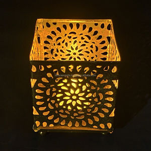 Portavelas votivo dorado de lujo hecho a mano en todos los colores para decoración de mesa a precios al por mayor de la mejor calidad - Product Image 1