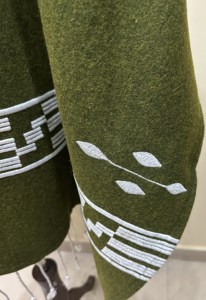 Poncho de Lana Verde Estilo Occidental con Patrón Vintage, Chal Cálido de Invierno Unisex, Capa Hecha a Mano, Venta al Por Mayor - Product Image 5