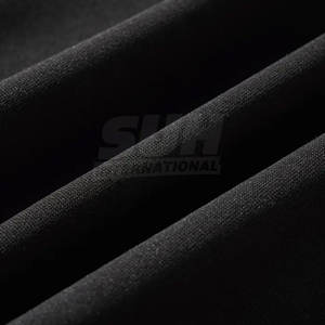 เสื้อฮู้ดดี้ผู้ชายผ้าฝ้ายฟลีซ 100% ตกแต่งด้วยคริสตัล สไตล์สตรีทแฟชั่น สำหรับใส่กลางแจ้งในฤดูหนาว ระบายอากาศได้ดี เป็นมิตรต่อสิ่งแวดล้อม - Product Image 5