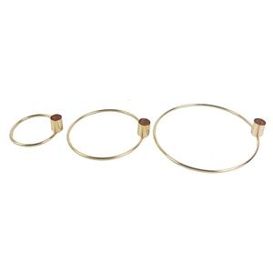 ชุดเชิงเทียนทองคำ 3 ชิ้น ขาตั้งโลหะสวยงามสำหรับตกแต่งห้องนั่งเล่น ตกแต่งบ้าน และจัดแสดงงานอีเว้นท์ จากอินเดีย - Product Image 1