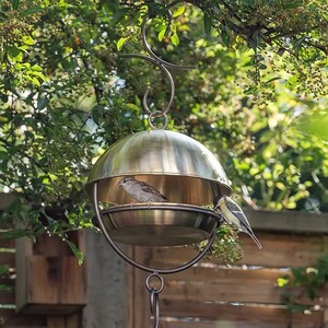 Mangeoire à oiseaux suspendue en laiton faite à la main pour décoration extérieure de jardinage, thème oiseaux - Product Image 2