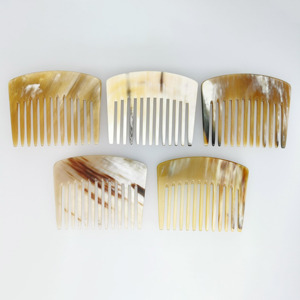 Ensemble peigne et brosse démêlants, accessoire de coiffure très vendu, vente en gros de peignes en corne naturelle - Product Image 4