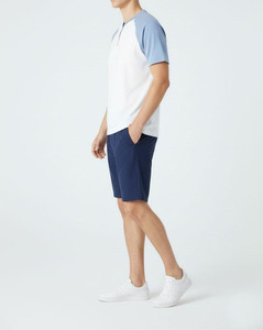 Camiseta Deportiva Personalizada Hecha en Pakistán de Alta Calidad, Manga Regular Holgada, 100% Algodón, Cuello con Cremallera, Corte Ligero - Product Image 4