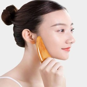 Herramienta de Masaje Facial Ovalada y Ecológica de Cuerno de Búfalo ILAHI, Gua Sha Pulido de Uttar Pradesh para Lifting Facial - Product Image 3