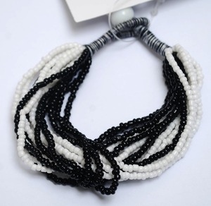 Pulsera de Perlas de Imitación Blancas y Negras para Mujer, Estilo Casual, Regalo de Joyería para Ella, Joyería para Chicas - Product Image 3