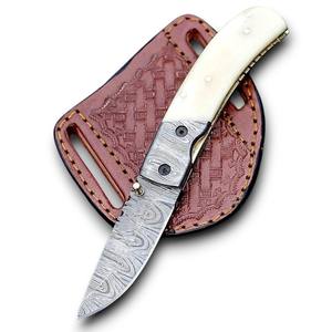 Cuchillo Plegable de Acero de Damasco Forjado a Mano de Alta Calidad con Perilla de Pulgar, Mango de Hueso de Camello, Bloqueo Liner Lock, Táctico EDC para Camping y Caza - Product Image 1