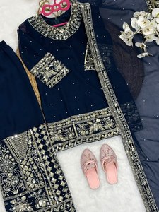 Ensemble Sharara brodé bleu marine pour filles avec dupatta en tulle – Tenue ethnique de fête et de mariage pour enfants – Vente en gros - Product Image 5