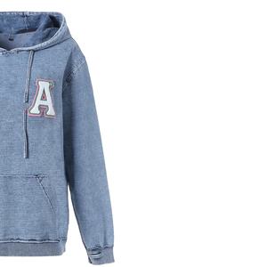 Sudadera de Felpa Blanca con Estampado Invernal Lavable AKA 1908 DENIM, Ropa de Hermandad, Sudadera con Bolsillo Canguro - Product Image 4